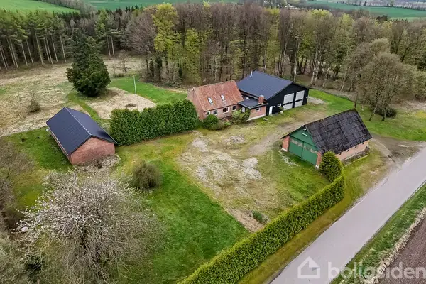 Landejendom på Gl. Møllevej 31, 7323 Give