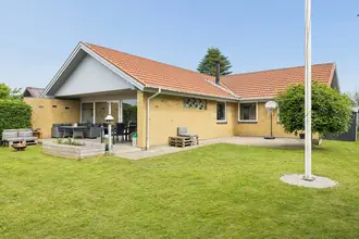 Villa på Ahornvej 7, Gærum, 9900 Frederikshavn
