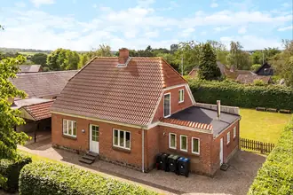 Villa på Lintrupvej 82, Hjerting, 6630 Rødding