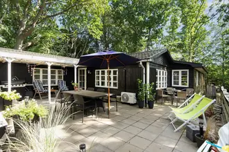 Fritidshus på Benzonstien 21, Fjellerup Strand, 8585 Glesborg