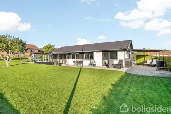 Villa på Rugmarken 82, 8520 Lystrup