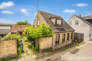 Villa på Østerbrogade 60, 4800 Nykøbing F