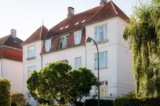 Ejerlejlighed på Charlottenlundvej 7, 1. th., 2900 Hellerup