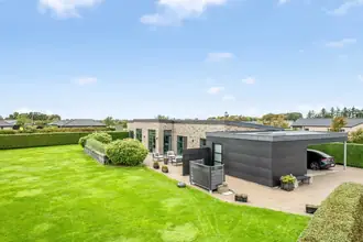 Villa på Troldhøj Alle 52, 6800 Varde
