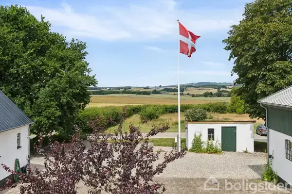 Landejendom på Møllevej 14, 4460 Snertinge