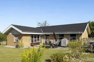 Villa på Tjørnesvinget 5, 8981 Spentrup