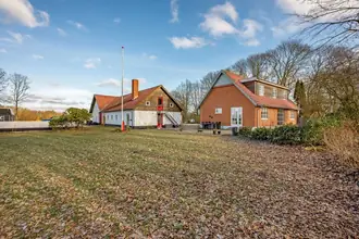 Landejendom på Varhedevej 9, 7490 Aulum