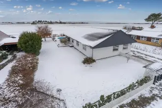 Villa på Klokkertoften 9, Ledøje, 2765 Smørum