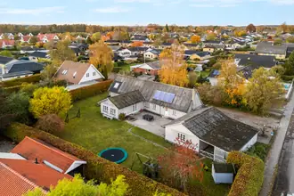 Villa på Risvænget 12, Tuse, 4300 Holbæk