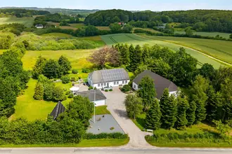 Landejendom på Skovstrupvej 78, Frøbjerg, 5560 Aarup