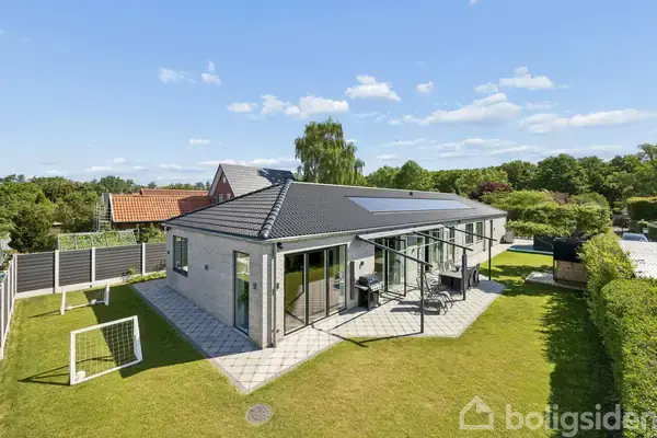 Villa på Lyrens Alle 20, 2770 Kastrup