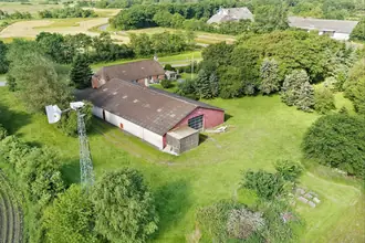 Landejendom på Tim Kirkevej 12, 6980 Tim