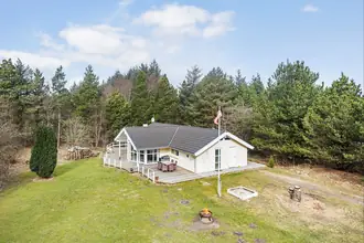 Fritidshus på Risbjergvej 20, Lodbj Hede, 6950 Ringkøbing