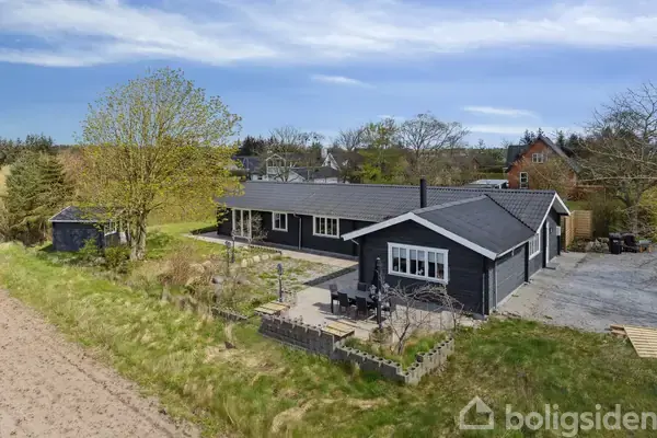 Villa på Skovbovej 1, 9800 Hjørring