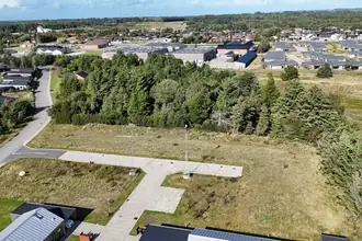 Helårsgrund på Granitparken 17, Hune, 9492