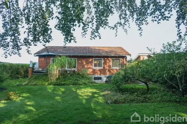 Villa på Lyngsvinget 15, 8381 Tilst