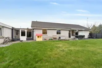 Villa på Stenløkken 26, Hjallese, 5260 Odense S