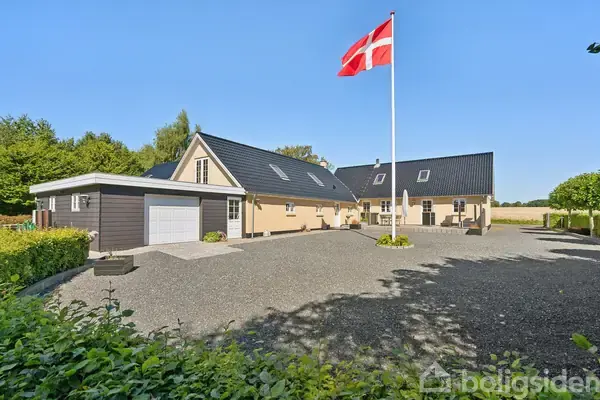 Landejendom på Borlevvej 17, 6040 Egtved