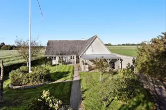 Villa på Mørkhøjvej 1, Nørre Søby, 5792 Årslev