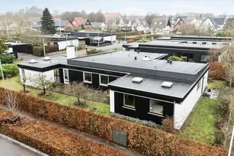 Villa på Fredens Allé 21, Dalum, 5250 Odense SV