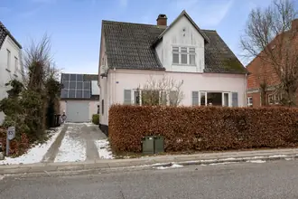 Villa på Lundby Hovedgade 83, 4750 Lundby