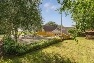 Landejendom på Biltoftvej 11, Næsbjerg, 6800 Varde