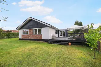 Villa på Bastebjerg 16, 2690 Karlslunde