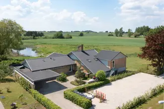 Villa på Sydmarken 17, Venslev, 4050