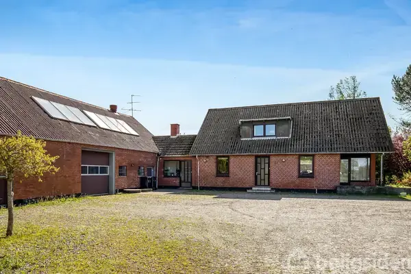 Bolig på landet med mulighed for dyrhold