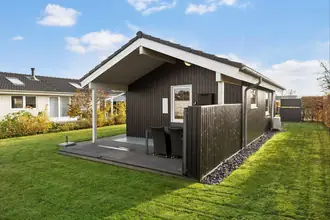Fritidshus på Strandhusvej 3, Høll, 7080 Børkop