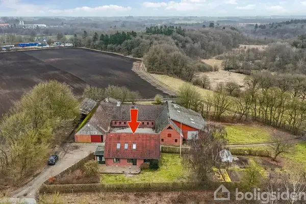 Landejendom på Århusvej 17, 8840 Rødkærsbro