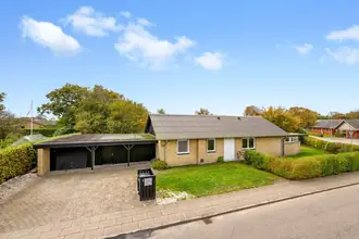 Villa på Kløvervej 15, 6880 Tarm