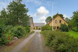 Villa på Ronæsskovvej 2, Rolund, 5580 Nørre Aaby