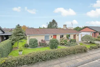 Villa på Vinkelager 12, Ørting, 8300 Odder