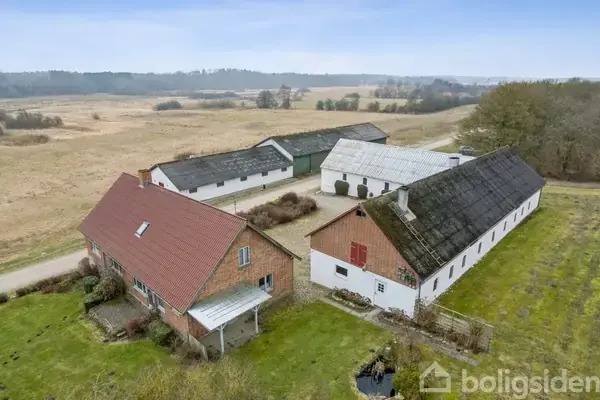 Landejendom på Ballevej 4, 8560 Kolind