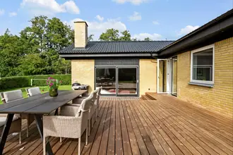 Villa på Rønvangen 143, 8382 Hinnerup