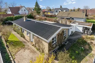 Villa på Hasselvej 1, 3450 Allerød