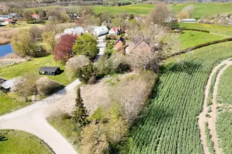 Helårsgrund på Esby Bygade 11, 8420 Knebel