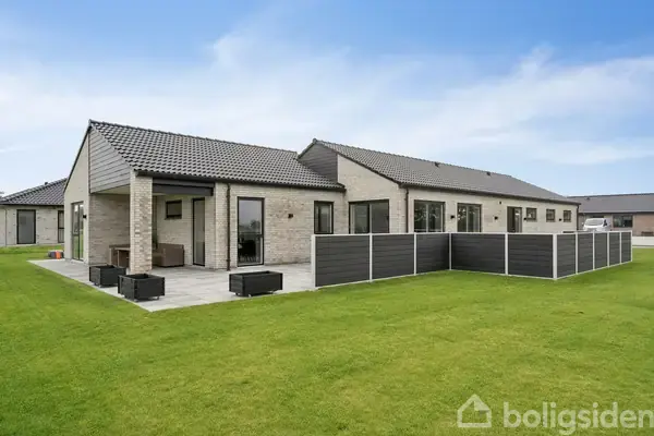 Villa på Vesterengen 21, 6052 Viuf