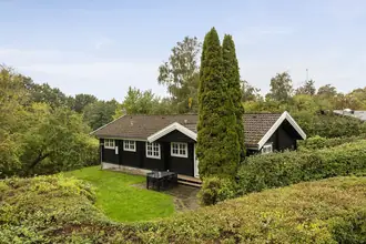 Куќа, 74 m², плац 1000 m²