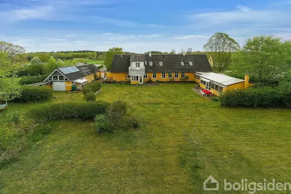 Villa på Kirkevej 137, 9870 Sindal