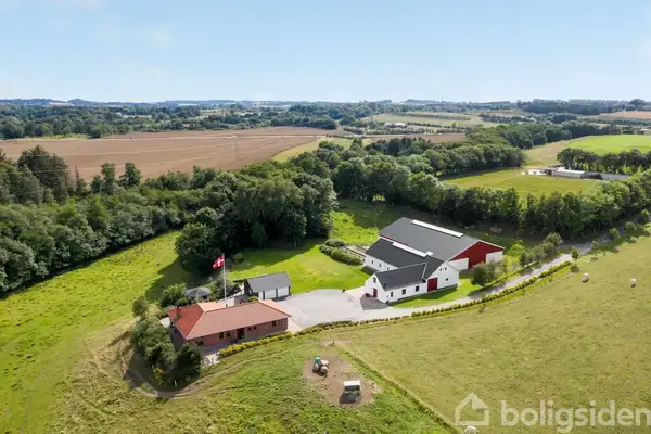 Landejendom på Eskærvej 10, 9900 Frederikshavn