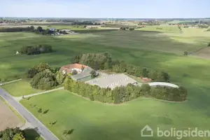 Landejendom på Kragerupgårdsvej 27, 4270 Høng
