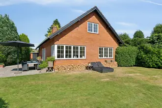 Villa på Bernstorfflund Alle 1, 2920 Charlottenlund