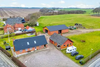 Landejendom på Lee Byvej 23, 8850 Bjerringbro