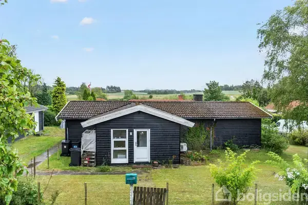 Villa på Solbakkevej 23, 3370 Melby
