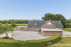 Landejendom på Elinelundvej 23, 6800 Varde