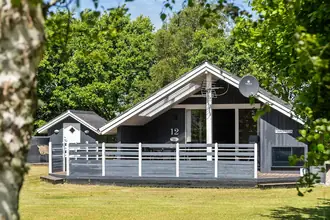 Fritidshus på Harpøtvej 12, Skalstrup, 7570 Vemb