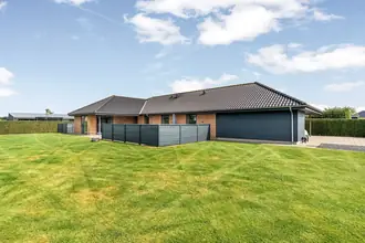 Villa på Vesterdamsvænget 60, Lind, 7400 Herning