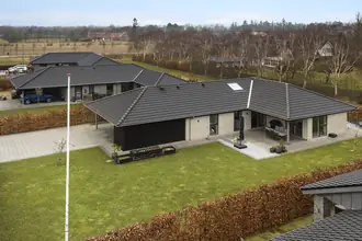 Villa på Vardegårdvej 5, 6800 Varde